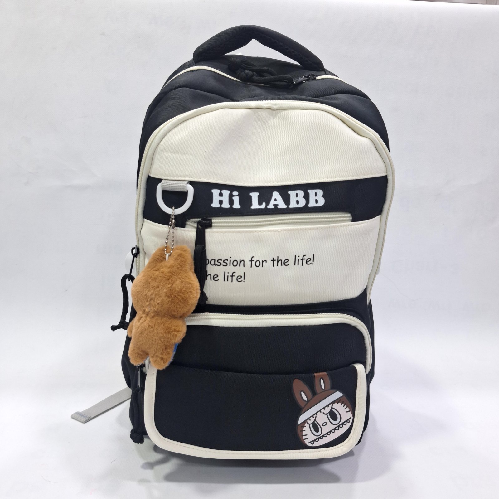 حقيبة ظهر مدرسية وشبابية هاي لاب مع دمية محشوة - أسود وأبيض عاجي (STUDENT-HI-LABB-PLUSH-BK) 🎒🧸🖤